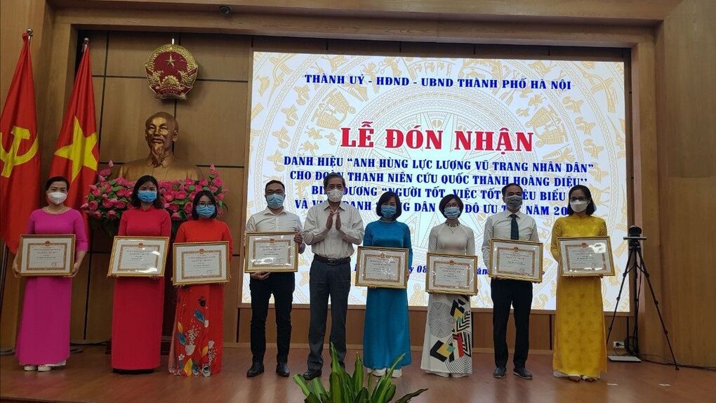 Niềm vui giữa những ngày thu…