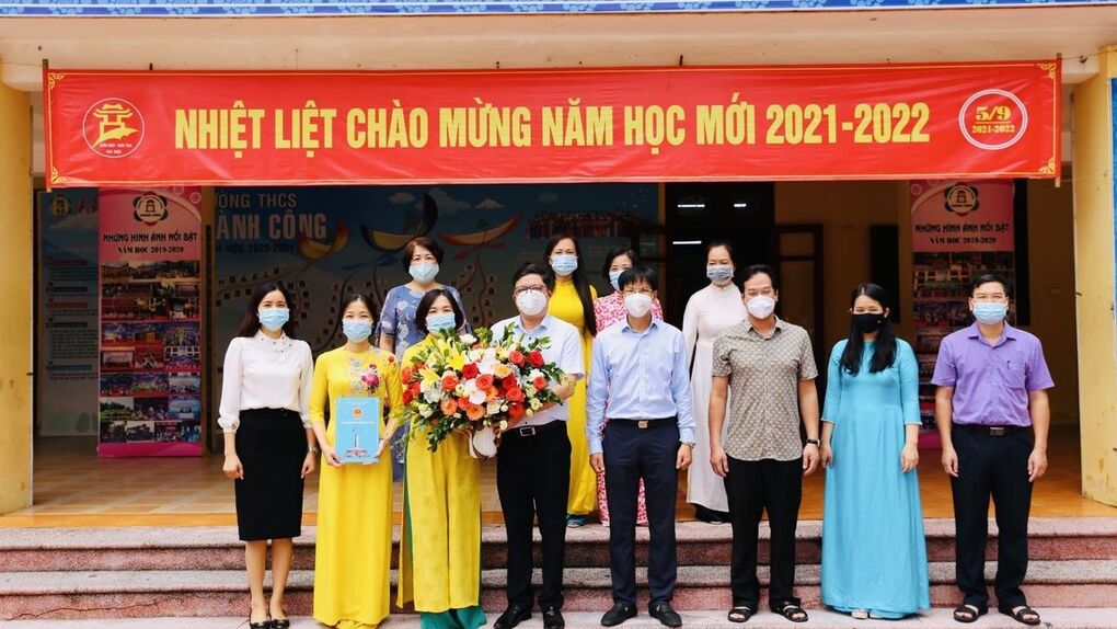 Niềm vui đến trong ngày khai giảng đặc biệt…