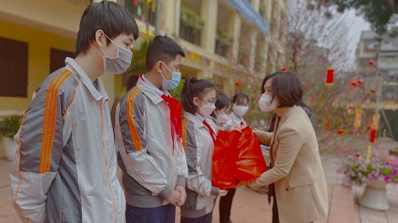 Tết sẻ chia, Xuân hạnh phúc