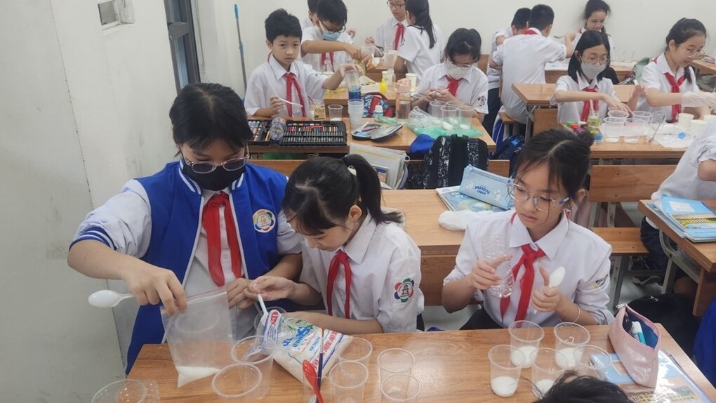 Một giờ học Khoa học tự nhiên lí thú ở trường THCS Thành Công