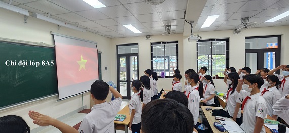 Xúc động giờ chào cờ đầu tuần!