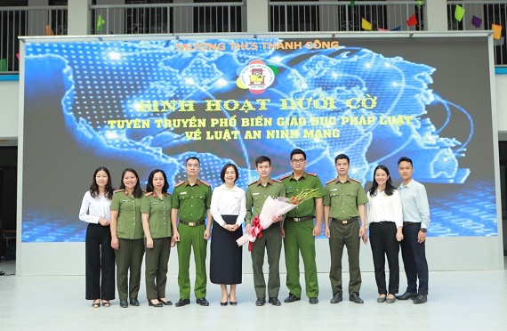 Chương trình “Tuyên truyền, phổ biến giáo dục pháp luật về Luật An ninh mạng” tại trường THCS Thành Công