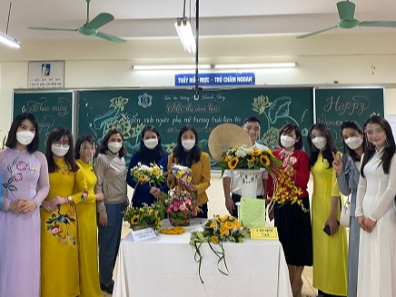 Hội thi cắm hoa “Tôn vinh người phụ nữ trong trái tim Tôi” nhân ngày Quốc tế phụ nữ.
