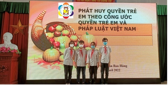 Liên đội THCS Thành Công tập huấn Ban chỉ huy Liên đội  và tuyên truyền Luật Trẻ em