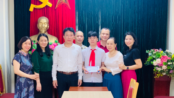 Câu chuyện giản dị về những tấm lòng nhân ái và cậu học trò nhỏ đầy nghị lực!