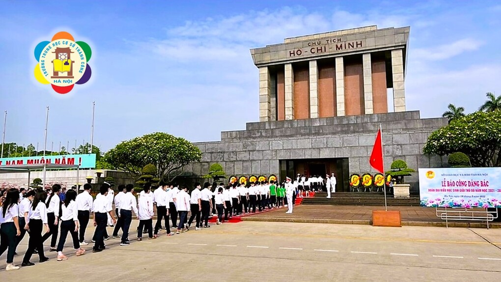 Học sinh trường THCS Thành Công tham dự Lễ báo công dâng Bác