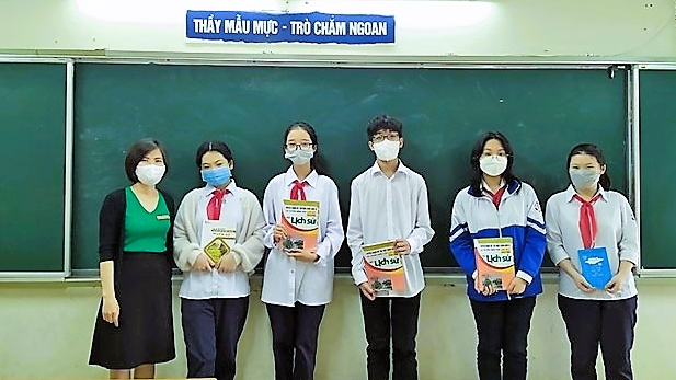 Bài viết về gương điển hình tiên tiến, người tốt, việc tốt trong phong trào thi đua “Dạy tốt, học tốt”, “Đổi mới, sáng tạo trong dạy và học” ngành Giáo dục và đào tạo quận Ba Đình năm học 2021-2022