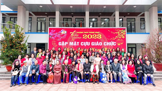 Trường THCS Thành Công gặp mặt và chúc Tết các cựu giáo chức nhân dịp xuân Quý Mão 2023