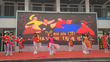 Chào xuân 2023 năng động, tươi vui cùng chi đội 8A5