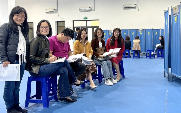 Trường THCS Thành Công tổ chức khám sức khỏe định kỳ cho cán bộ, giáo viên, công nhân viên năm 2023
