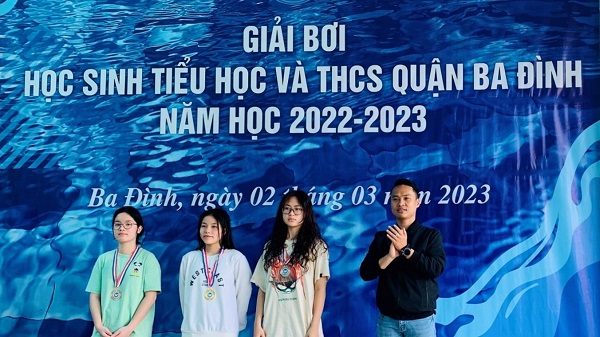 Học sinh Thành Công tiếp nối thành tích với giải Bơi và giải Cờ vua cấp Quận