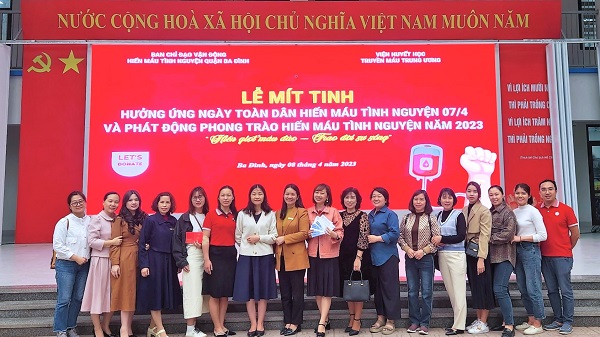 Ngày hội hiến máu tại trường THCS Thành Công quận Ba Đình: Nỗ lực chung vì sức khỏe cộng đồng.