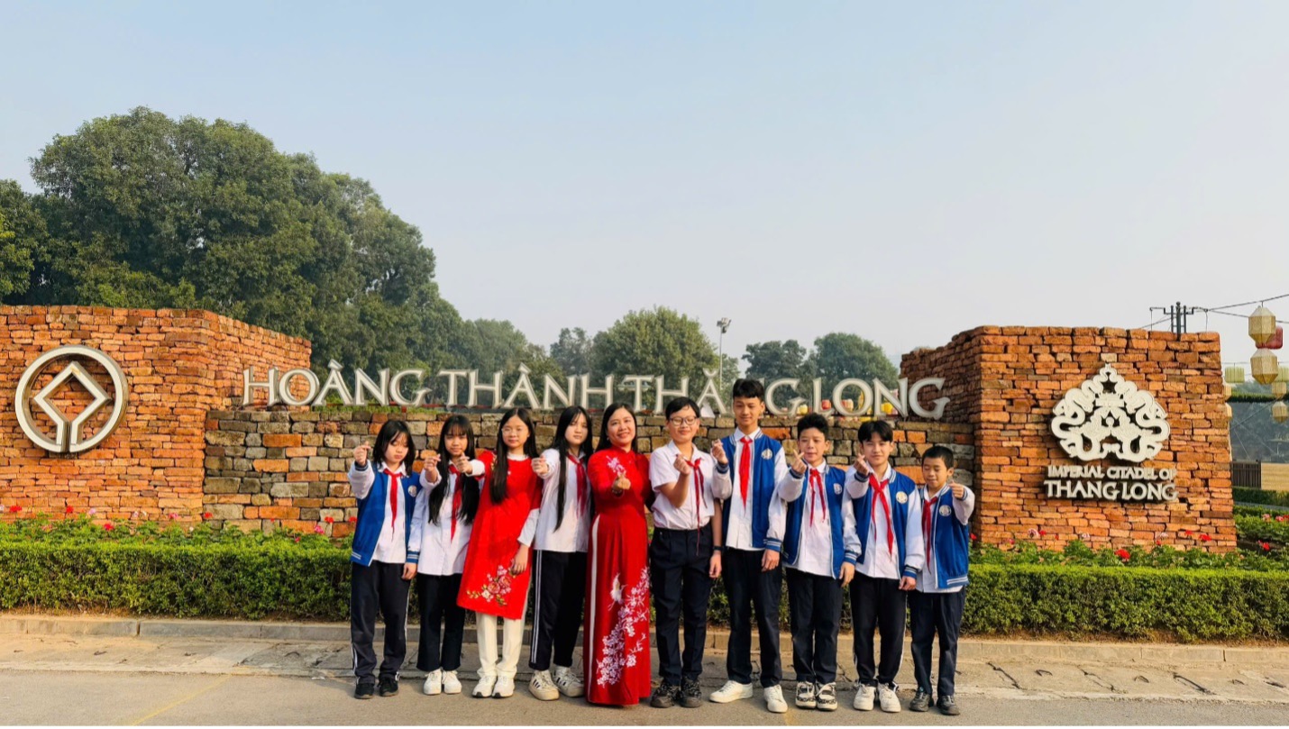 Chuyến tham quan trải nghiệm thú vị  của chi đội 7A7 tại Hoàng Thành Thăng Long