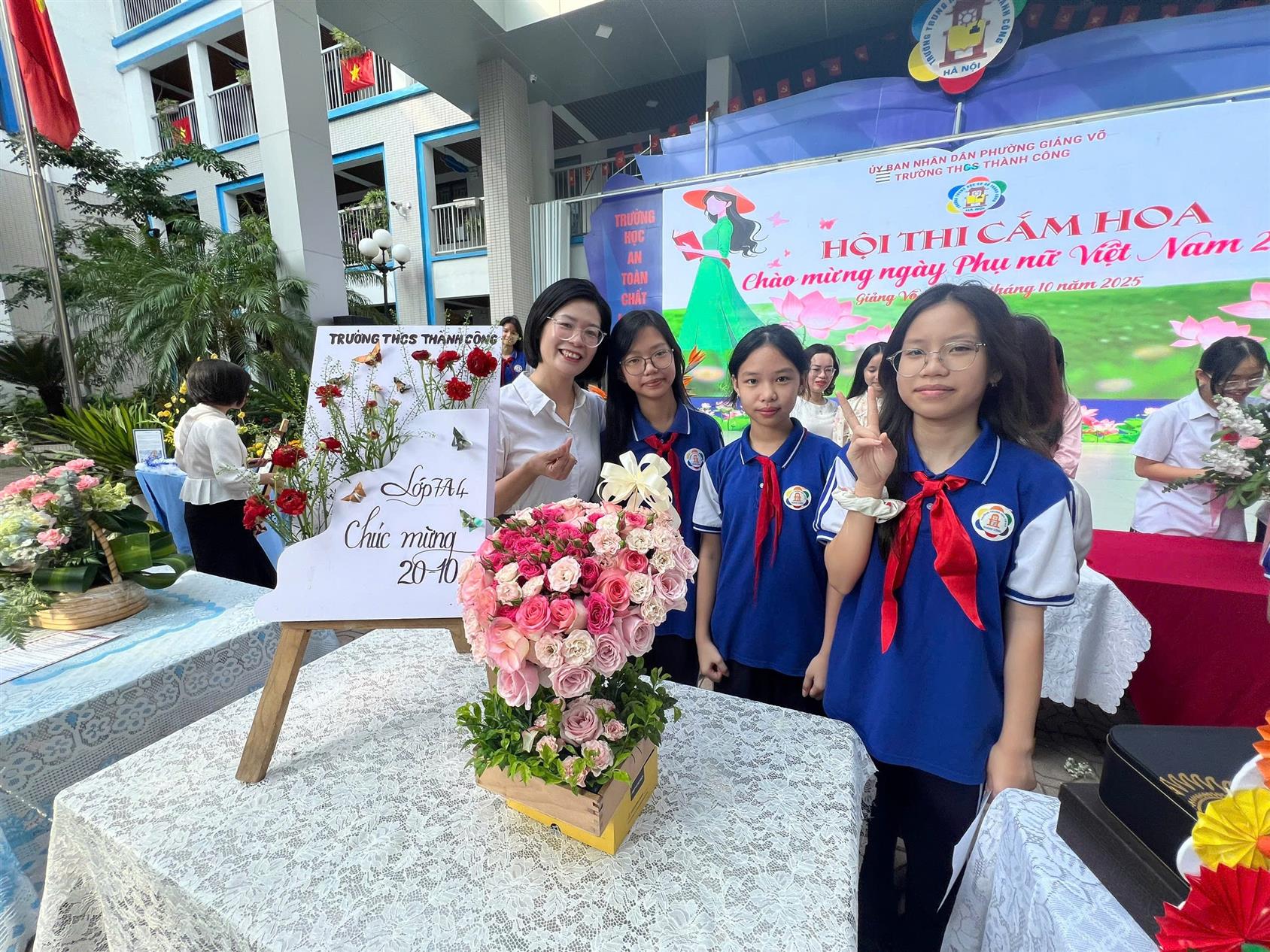 SẮC HỒNG YÊU THƯƠNG