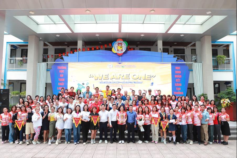 Vòng chung kết và Lễ trao giải Ngày hội thể thao gắn kết các thầy cô và cha mẹ học sinh của trường THCS Thành Công  - khi những đôi tay đồng hành và những trái tim cùng gắn kết