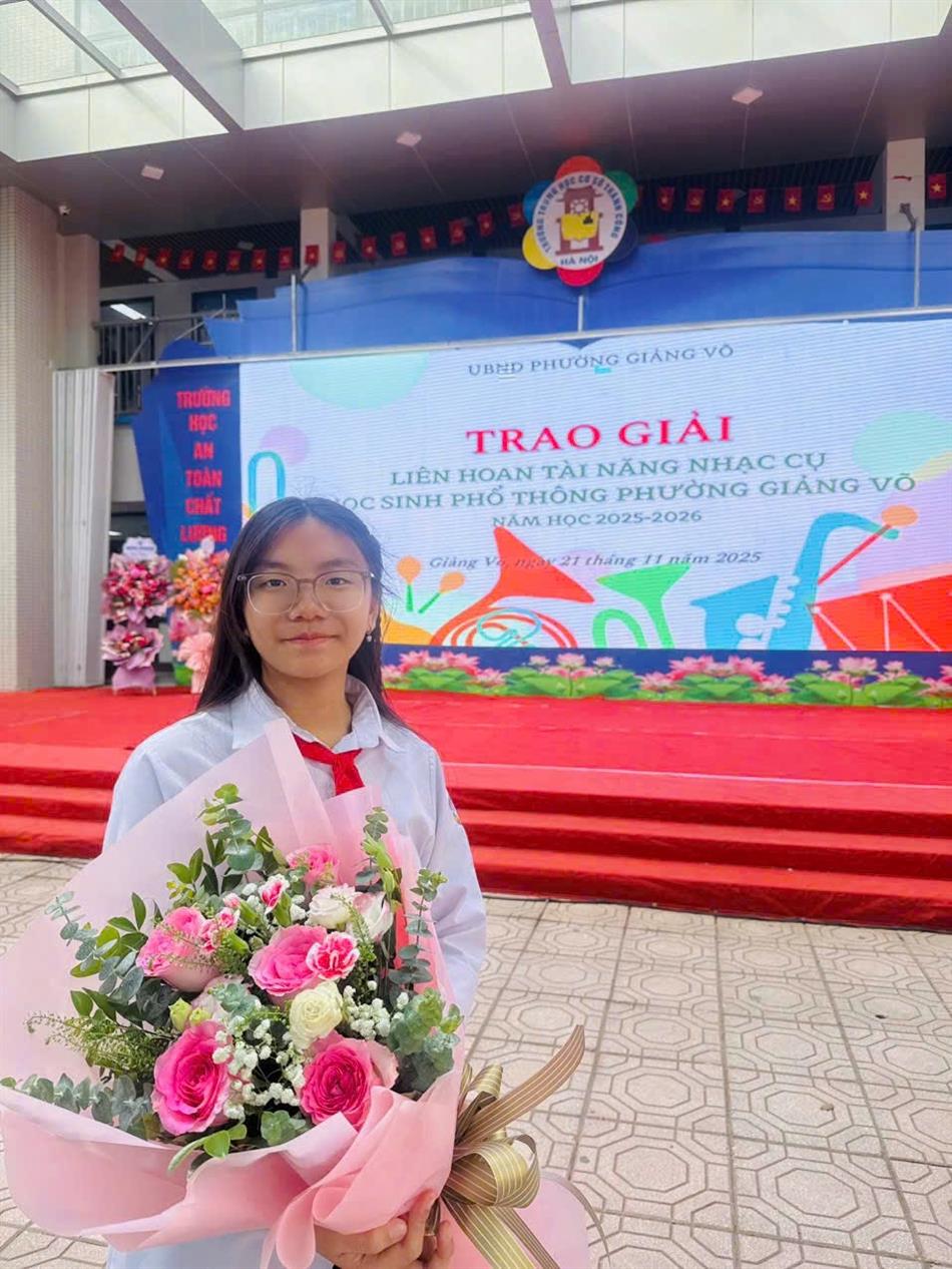 Niềm tự hào Thành Công – Học sinh Vũ Lê Bảo Anh (8A6) xuất sắc lọt top 12 tài năng nhạc cụ Phường Giảng Võ.