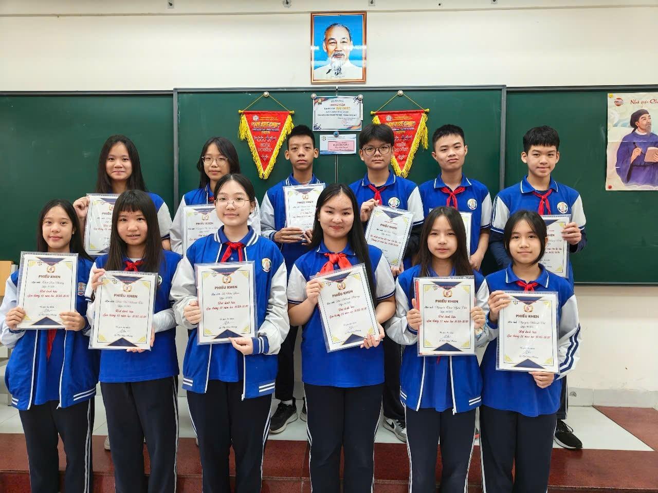 Hành trình vươn lên của 8A3 - Tháng 11 với những thành tích rực rỡ