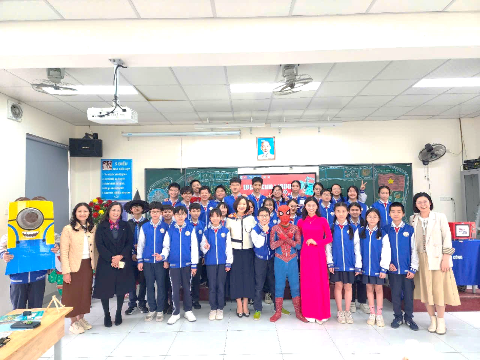 Khám phá thế giới điện ảnh qua tiết Chuyên đề cấp Quận môn tiếng Anh tại THCS Thành Công