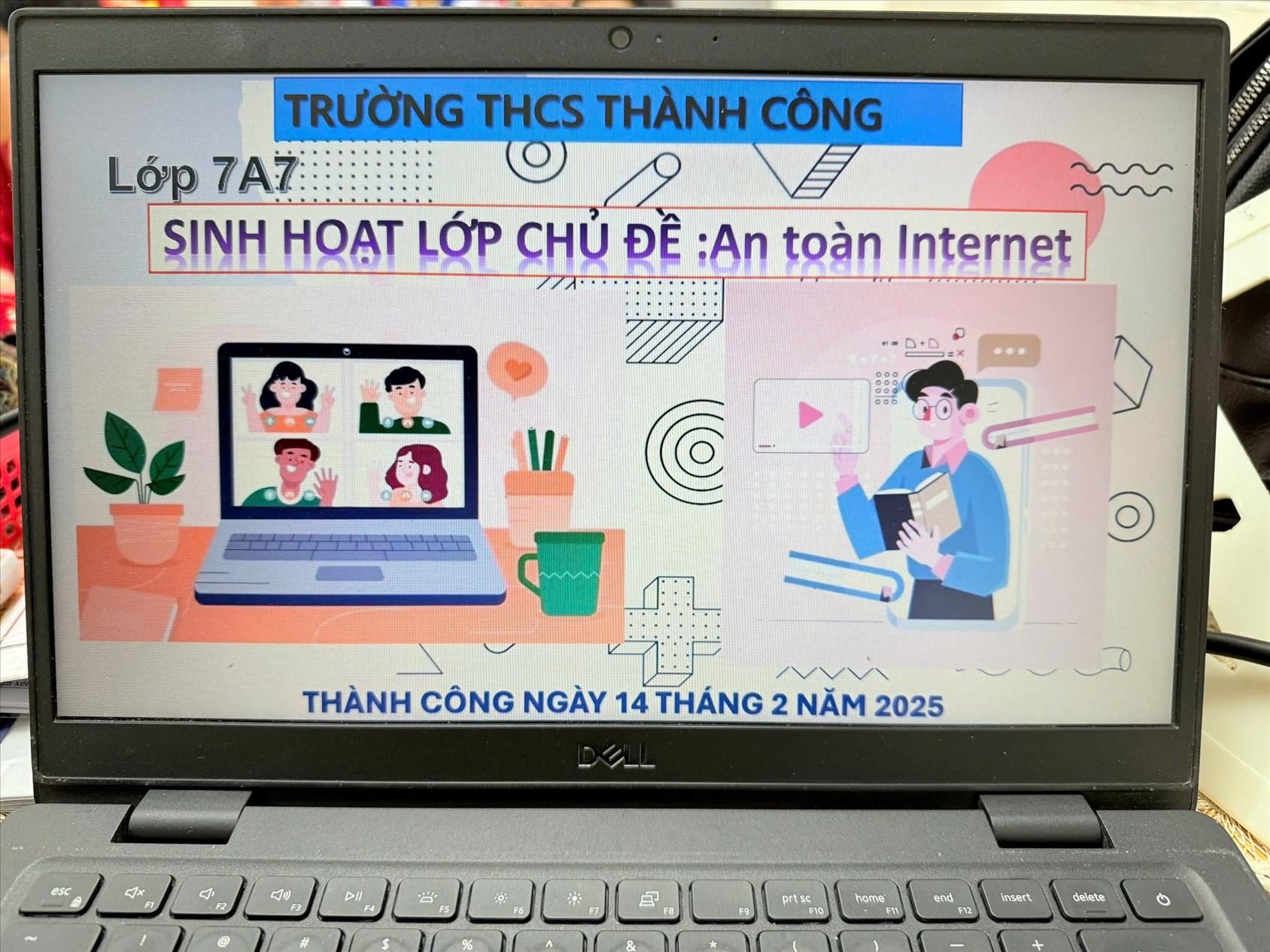 Lớp 7A7 với tiết sinh hoạt theo chủ đề “An toàn Internet” đầy ý nghĩa