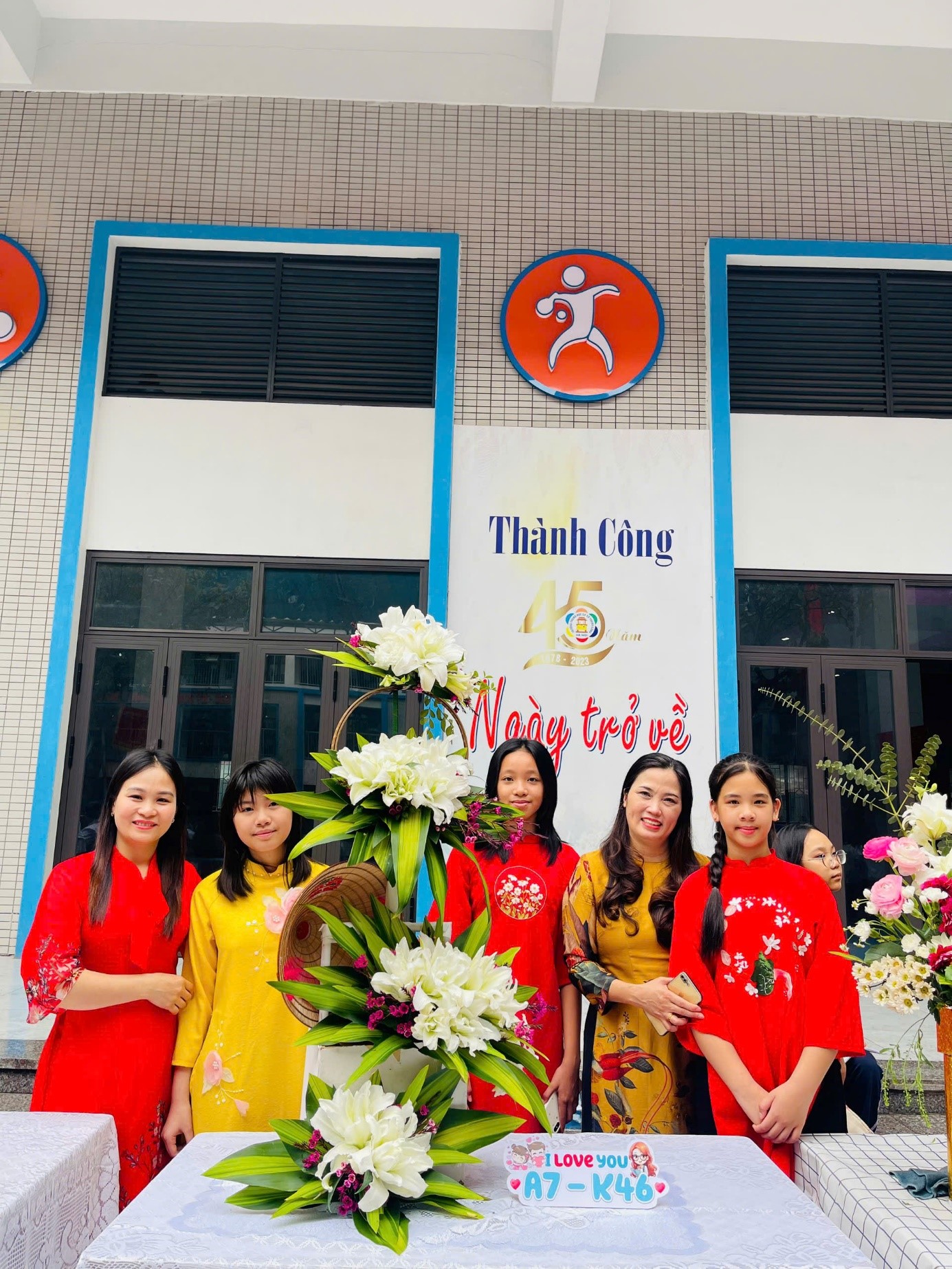 Ngày vui của chúng em