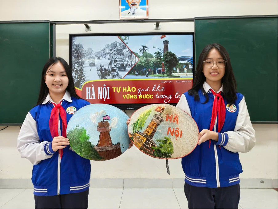 Team 7a3 trường THCS Thành Công – hướng về nguồn cội, tự hào tiếp bước con Rồng cháu Tiên