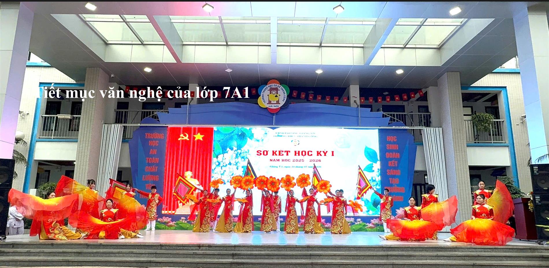 Tiết mục văn nghệ đặc sắc của lớp 7A1 tại sơ kết học kỳ I