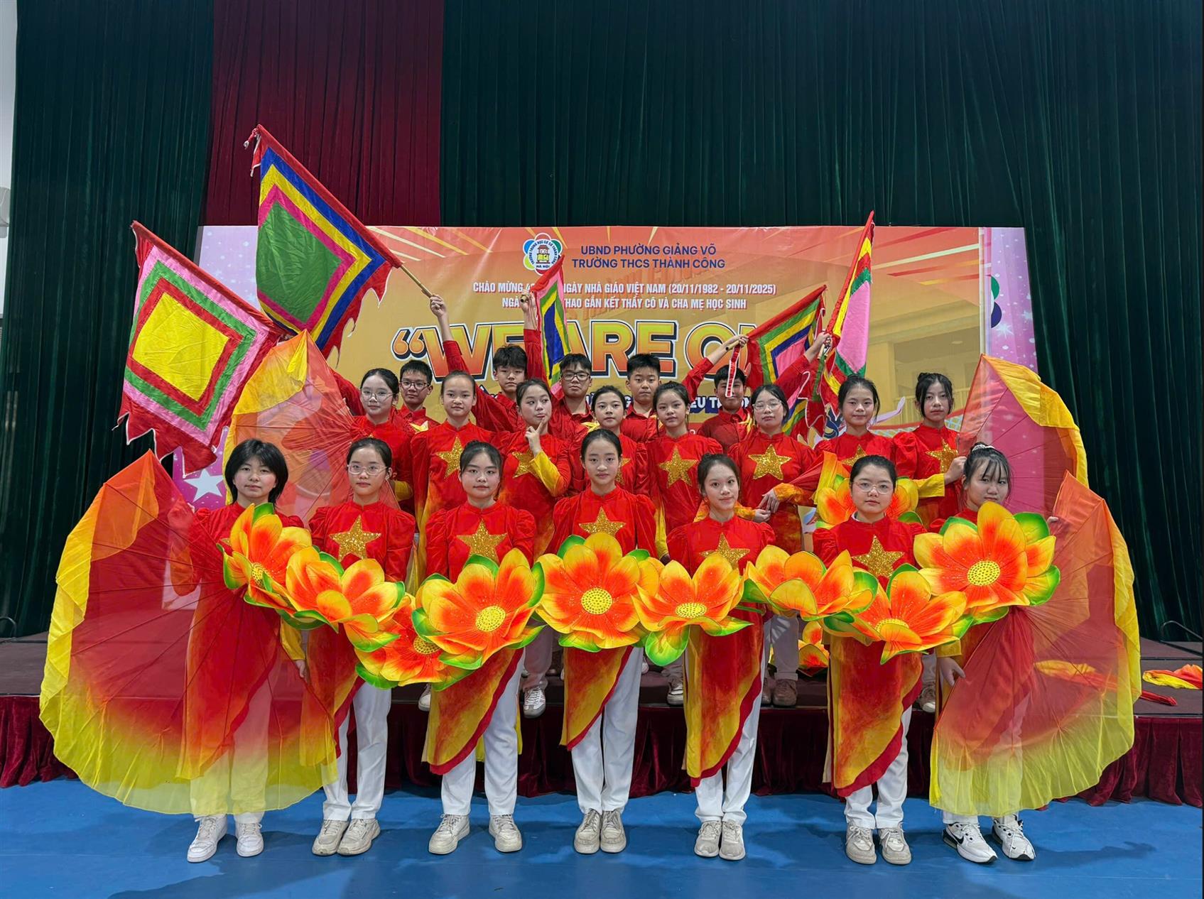 Lớp 7A1 tỏa sáng với tiết mục “Việt Nam thịnh vượng” tại chương trình Thanh Cong School tour
