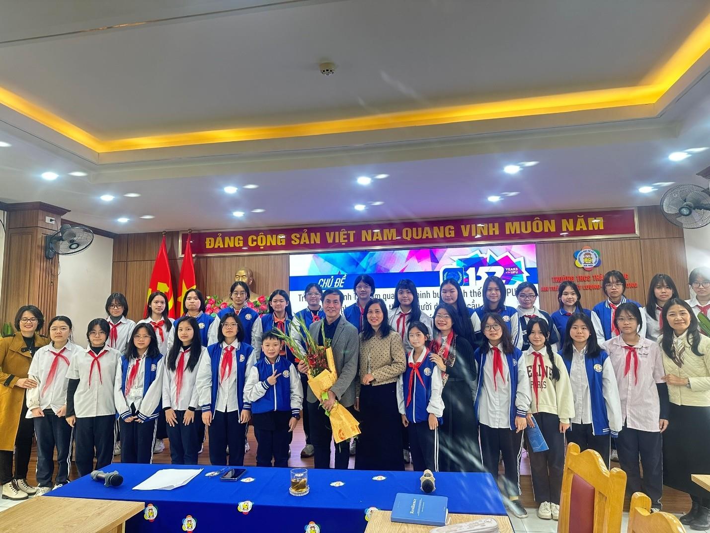 Lá thư mang tiếng nói của thiếu nhi