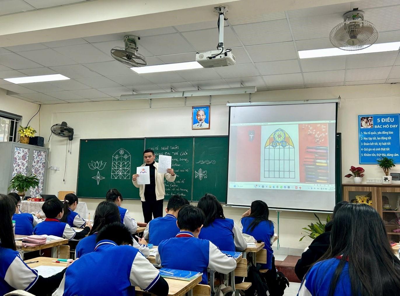 Vẻ đẹp kiêu hãnh của kiến trúc Gothic qua tiết Mĩ thuật thú vị