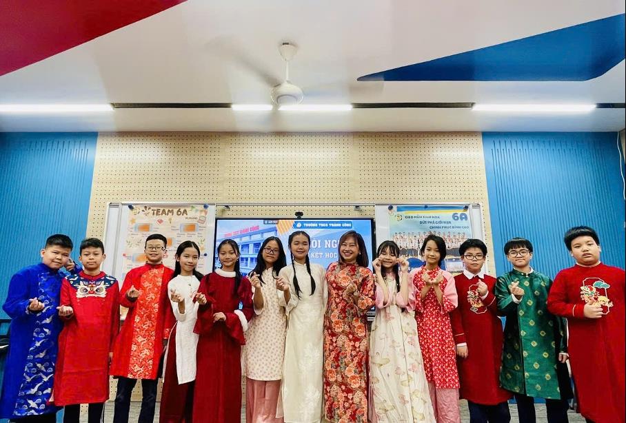 Lớp 6A rộn ràng đón xuân về