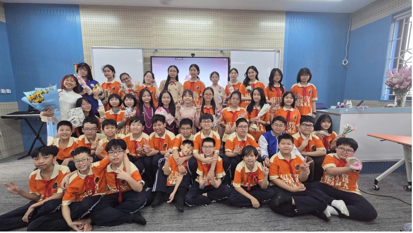 Một ngày 8/3 đầy bất ngờ và yêu thương của lớp 6A