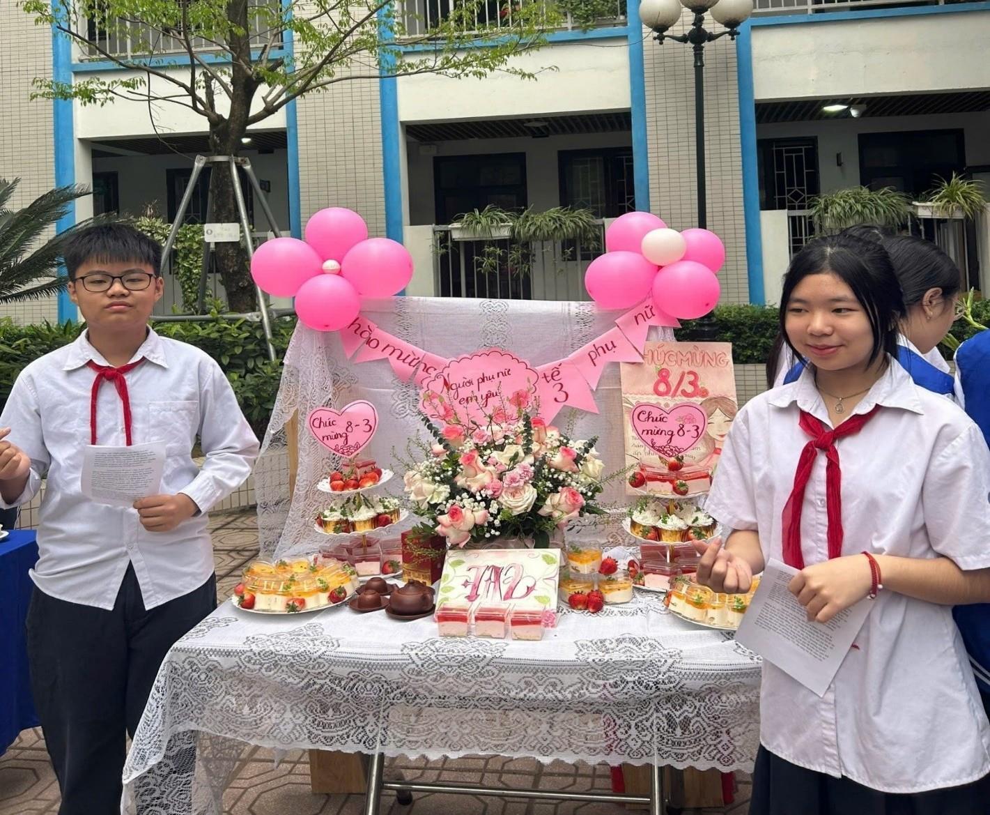 7A2 – Gửi trọn yêu thương vào sắc hồng ngọt ngào