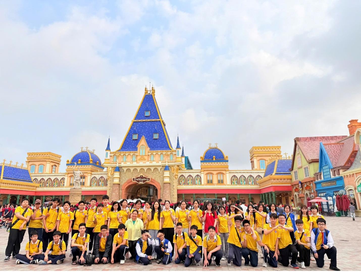 Dấu ấn thanh xuân tại Vinwonders Vũ Yên – Chuyến đi đáng nhớ của 8A7