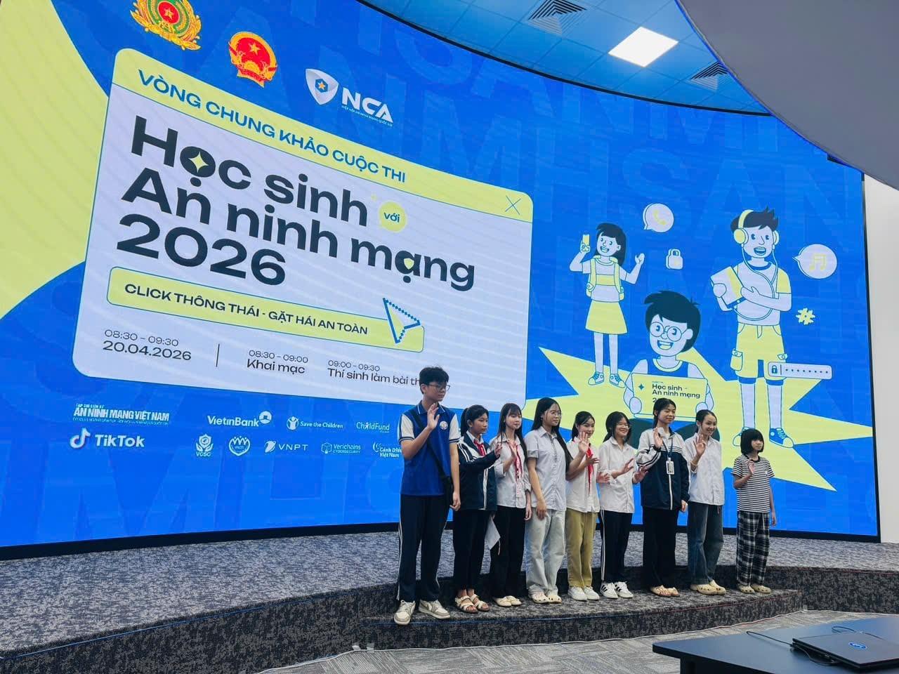Tỏa sáng bản lĩnh số: học sinh Thành Công ghi dấu ấn tại chung khảo “Học sinh với an ninh mạng 2026”
