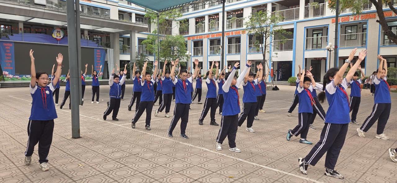 💪 Năng lượng 6A – Sôi nổi trong giờ Thể dục với bài thể dục liên hoàn 30 động tác