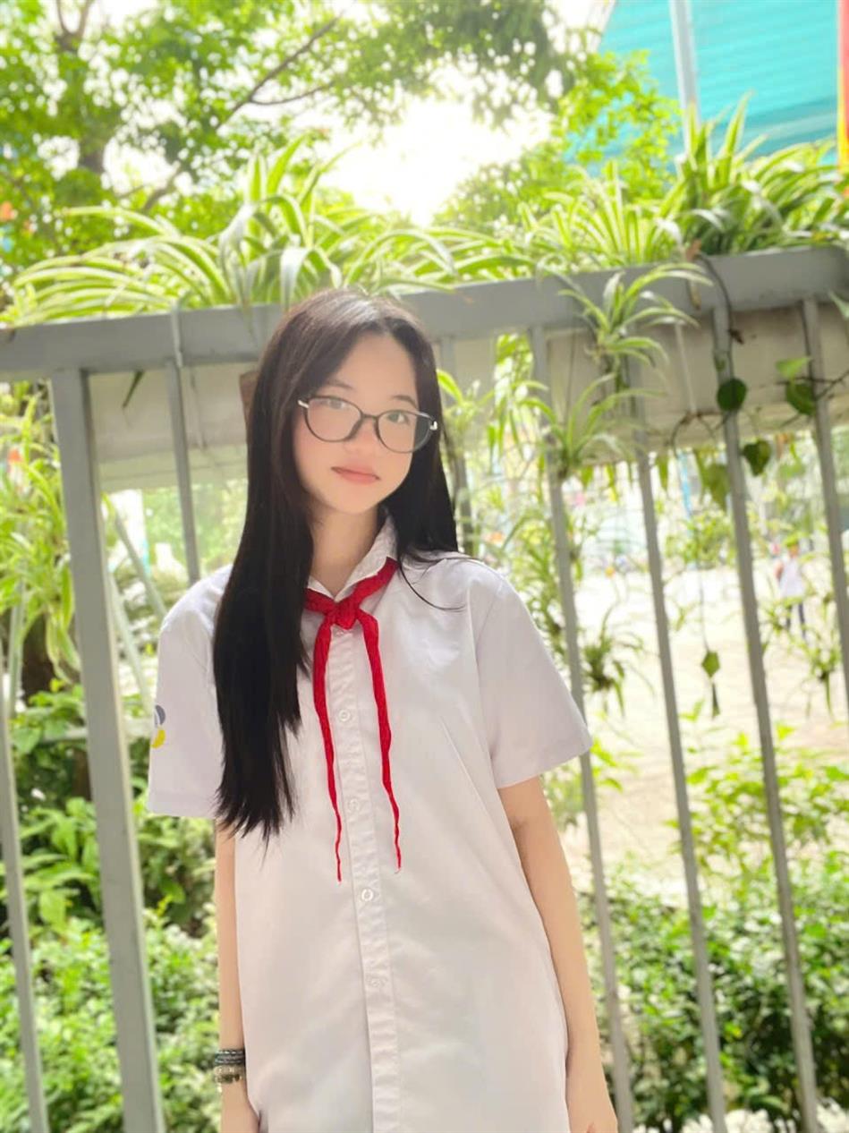 Phạm Quỳnh Anh – Tấm gương học tập sáng ngời của lớp 7A2