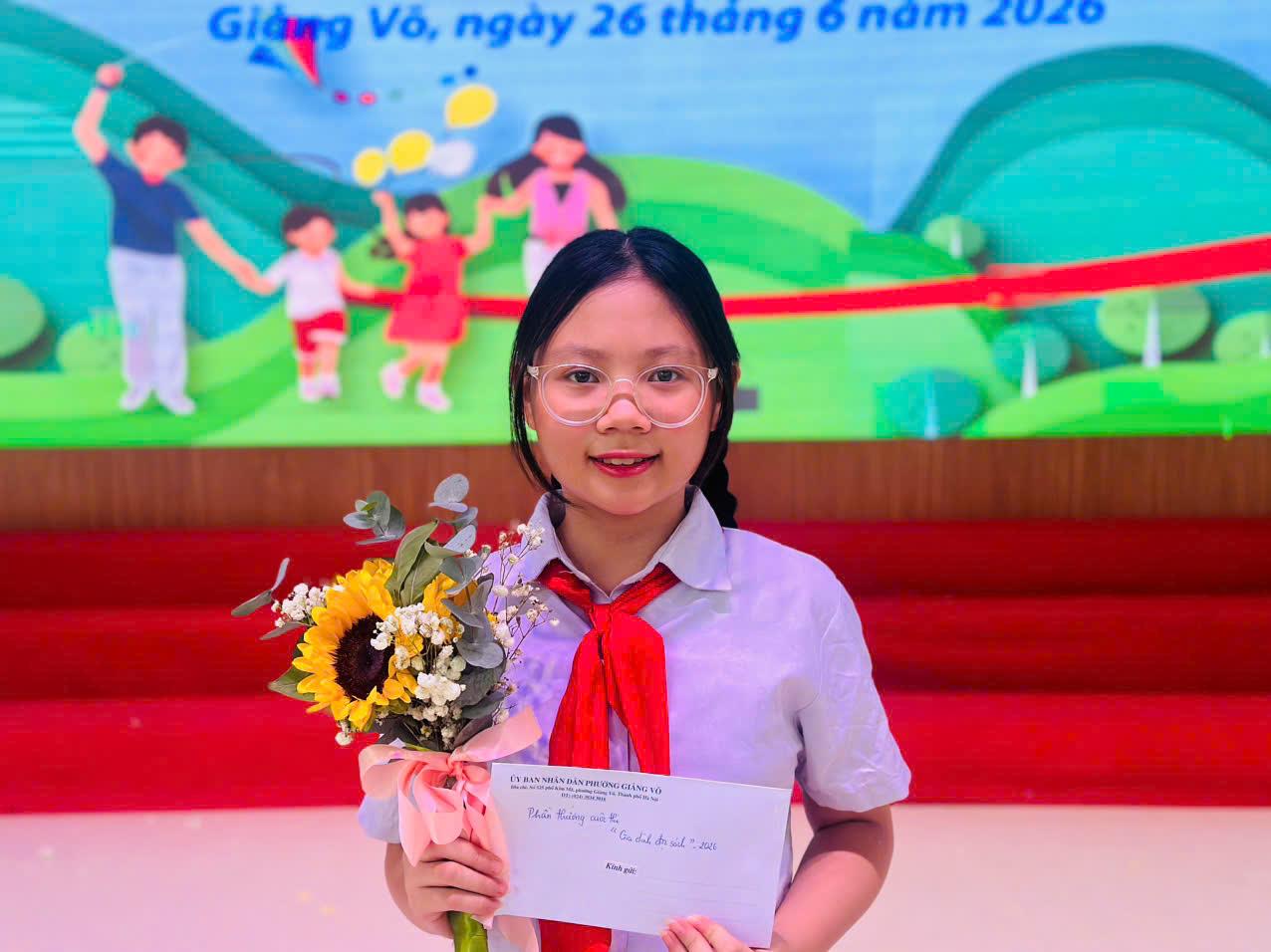 Những trang sách giữ lửa tình thân: Chúc mừng dấu ấn đẹp của học sinh Vũ Phương Nhi trường THCS Thành Công.