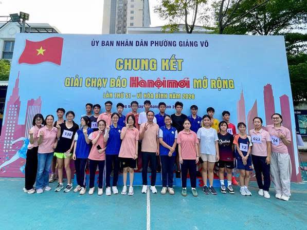 Tự hào thành tích tại giải chạy Báo Hà Nội Mới mở rộng lần thứ 51 – Vì Hòa bình