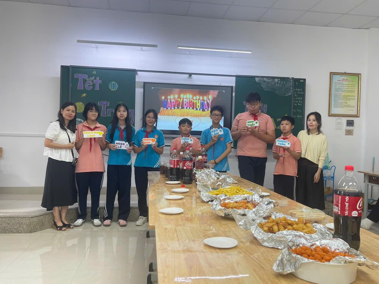 Trung thu 8A2 – một mùa đoàn viên, một miền thanh xuân đáng nhớ