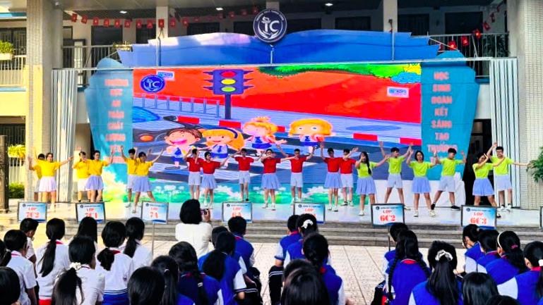 Thông điệp an toàn giao thông: Hành trang an toàn cho chúng mình!