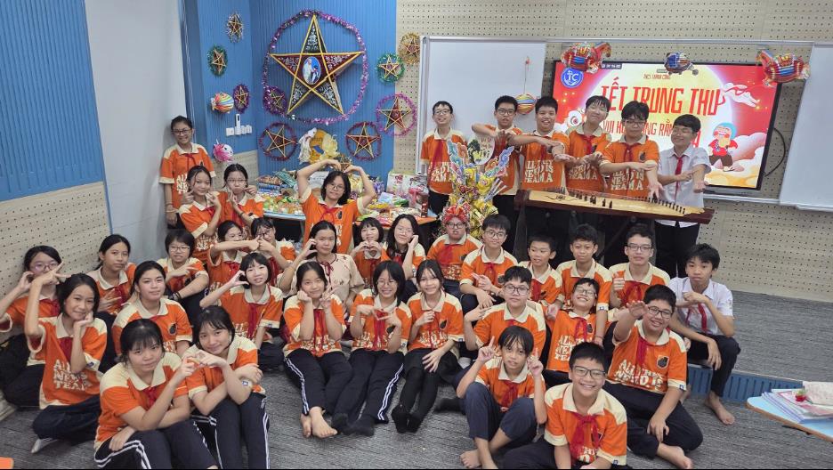 Dưới ánh trăng đoàn viên