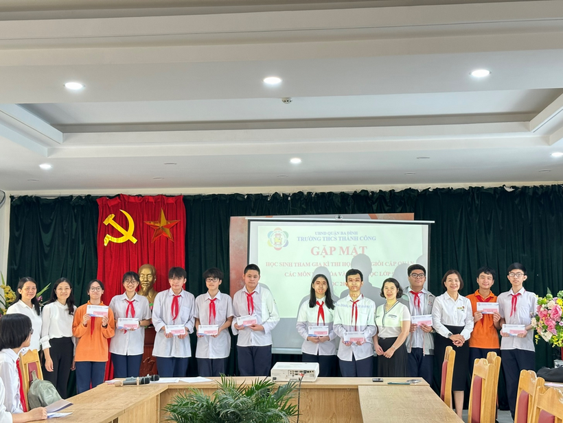 C:\Users\F87\Desktop\Bài viết truyền thông tháng 11 - Thùy\z3917394551228_59d00557a7e09532c6bc31423371607d.jpg