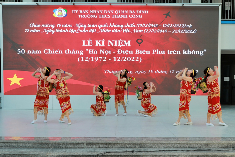 D:\z3970766374262_6c0593bb726a5cf417058d80edbdec7f.jpg