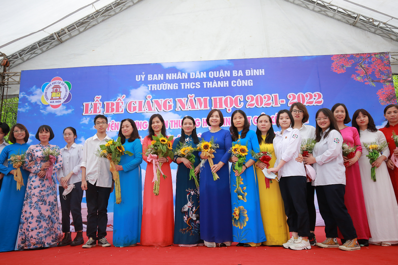 D:\Lưu 2021\Bài đăng website\Bế giảng\Tri ân1.png