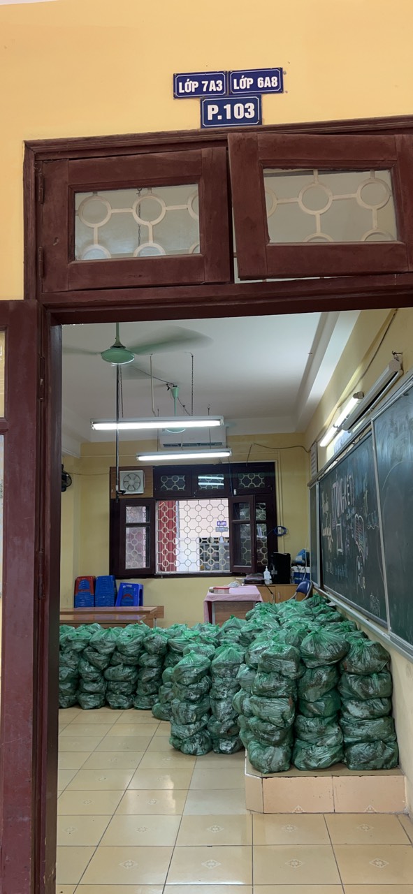 A picture containing tiled

Description automatically generated