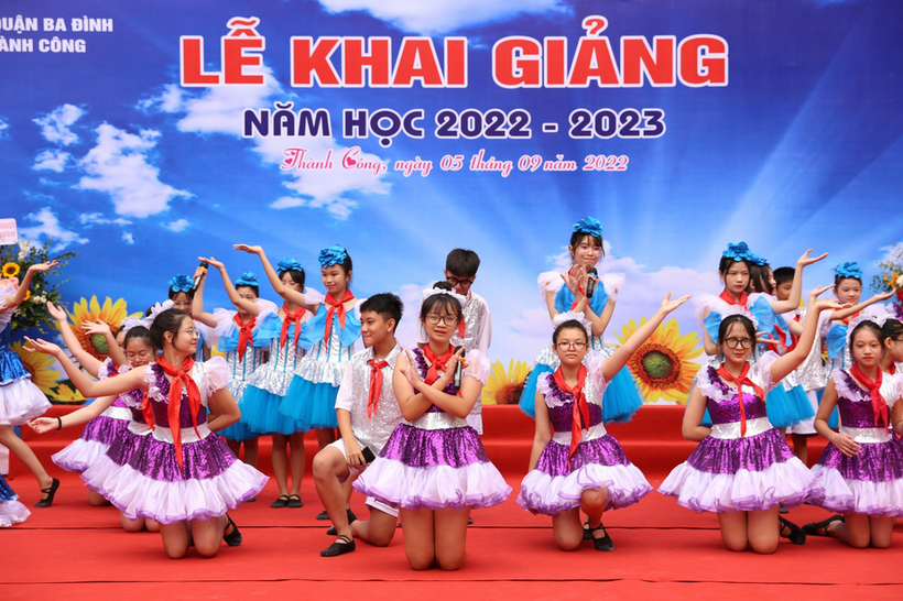 C:\Users\Admin\Desktop\anh van nghe.jpg