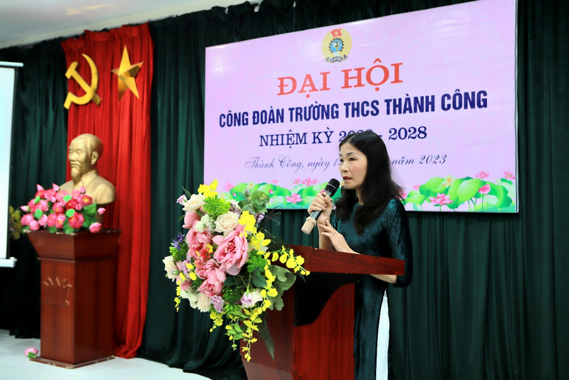 C:\Users\Admin\Downloads\Ảnh chị Hương sơ kết 1.JPG