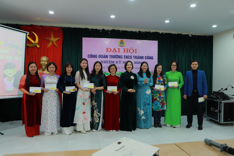 C:\Users\Admin\Downloads\Ảnh hội nghị 3.JPG