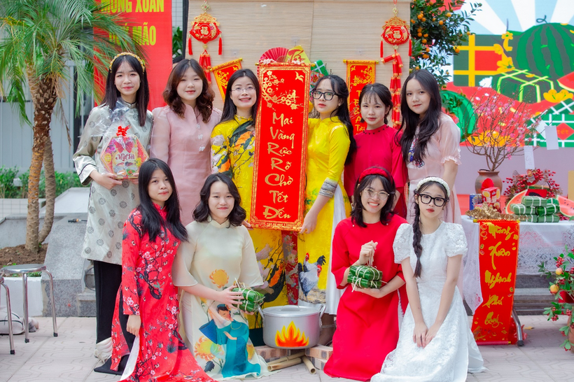 D:\Lưu 2022\CN\Ảnh\Gala Tết\8W9A5767.jpg