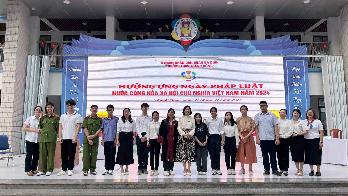 C:\Users\Nguyễn Thu Hòa\Desktop\z6019985796582_a2fc0c33539821c6586a9414b96e1da9.jpg